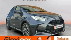 Usado 2024 Toyota Yaris Hybrid Active Berlina | 22.490 € (Precio justo)
