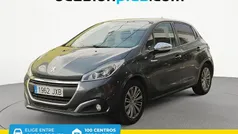 Gris Usado 2017 Peugeot 208 Style Utilitario | 6650 € (Buen precio)