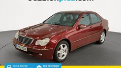 Rojo Usado 2003 Mercedes C200 Elegance Berlina | 6900 € (Un poco caro)