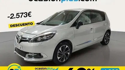 Usado Renault Scénic III Bose Edition 132 CV (97 kW) 2016 Gris Monovolumen