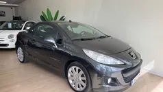 Gris Usado 2011 Peugeot 207 CC Descapotable | 8500 € (Un poco caro)