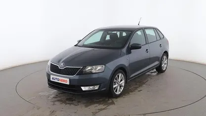 Usado Skoda Rapid Ambition 85 CV (62 kW) 2014 Gris Utilitario