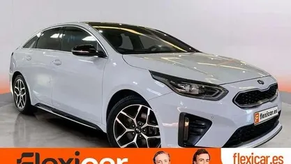 Usado Kia ProCeed GT-Line 120 CV (88 kW) 2019 Blanco Utilitario