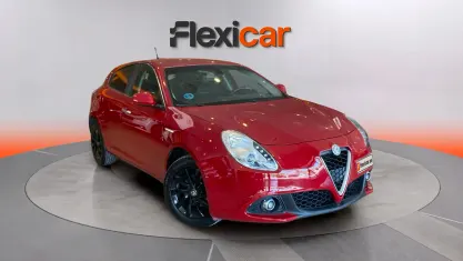 Usado Alfa Romeo Giulietta 120 CV (88 kW) 2017 Rojo Utilitario