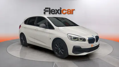 Usado BMW 225 Active Tourer iPerformance 224 CV (164 kW) 2019 Blanco Monovolumen
