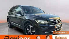 Negro Usado 2021 VW Tiguan Life SUV | 28.490 € (Buen precio)