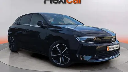 Usado Opel Astra Elegance 131 CV (96 kW) 2023 Negro Utilitario
