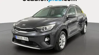 Usado 2018 Kia Stonic SUV | 9991 € (Precio justo)