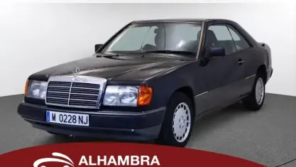 Usado Mercedes 300 220 CV (161 kW) 1990 Gris Coupe