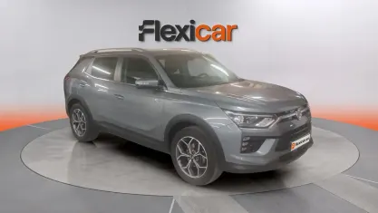 Usado SsangYong Korando 149 CV (109 kW) 2024 Gris SUV