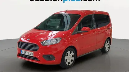 Usado Ford Tourneo Courier Trend 100 CV (73 kW) 2019 Rojo Monovolumen