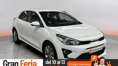 Blanco Usado 2022 Kia Rio Berlina | 15.970 € (Precio justo)