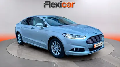 Usado Ford Mondeo Titanium 188 CV (138 kW) 2017 Gris Berlina
