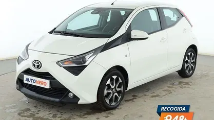 Usado Toyota Aygo X-play 72 CV (52 kW) 2019 Blanco Utilitario