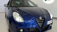 Azul Usado 2015 Alfa Romeo Giulietta Utilitario | 9000 € (Buen precio)
