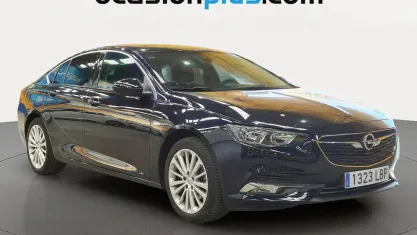 Usado Opel Insignia Innovation 166 CV (122 kW) 2019 Azul Berlina