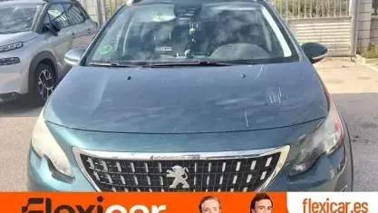 Usado Peugeot 2008 Allure 120 CV (88 kW) 2016 Verde SUV