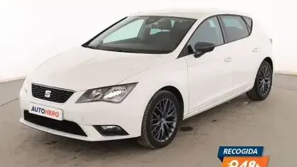 Usado Seat Leon CONNECT 110 CV (80 kW) 2016 Blanco Berlina