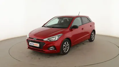Usado Hyundai i20 85 CV (62 kW) 2020 Rojo Utilitario