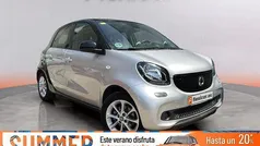 Gris Usado 2015 Smart ForFour Berlina | 9990 € (Precio justo)