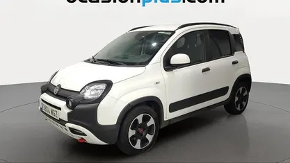 Usado Fiat Panda Cross Cross 70 CV (51 kW) 2023 Blanco Utilitario