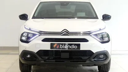 Usado Citroën e-C4 Shine 100 kW (136 CV) 2024 Blanco Berlina