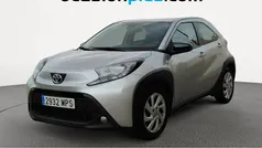 Gris Usado 2024 Toyota Aygo Play Utilitario | 14.000 € (Precio justo)