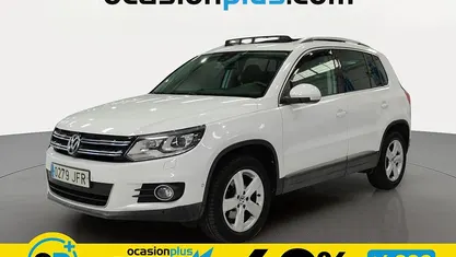 Usado VW Tiguan Sportline 140 CV (102 kW) 2015 Blanco SUV