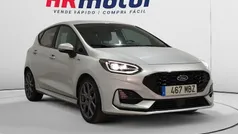 Gris / plata Usado 2022 Ford Fiesta ST-Line Utilitario | 15.090 € (Precio justo)