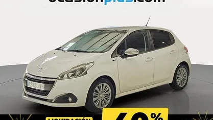 Usado 2017 Peugeot 208 Style Utilitario | 9444 € (Precio justo)