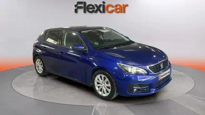 Usado Peugeot 308 Style 131 CV (96 kW) 2020 Azul Berlina