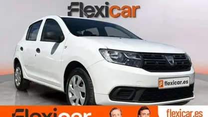 Usado Dacia Sandero Acces 75 CV (55 kW) 2018 Blanco Utilitario