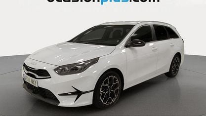 Używany Kia Ceed Style 100 KM (73 kW) 2025 Biały Hatchback