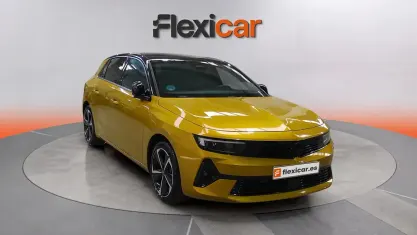 Usado Opel Astra 131 CV (96 kW) 2024 Amarillo Utilitario