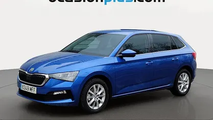 Usado Skoda Scala Ambition 110 CV (80 kW) 2023 Azul Utilitario