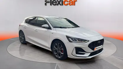 Usado Ford Focus ST-Line X 125 CV (91 kW) 2023 Blanco Familiar