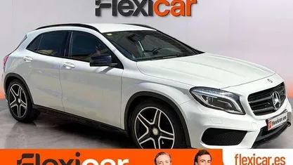 Usado Mercedes GLA200 AMG line 156 CV (114 kW) 2015 Blanco SUV