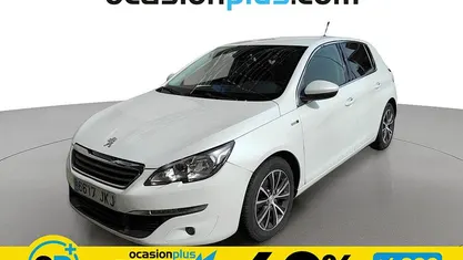 Usado Peugeot 308 Style 110 CV (80 kW) 2015 Blanco Utilitario