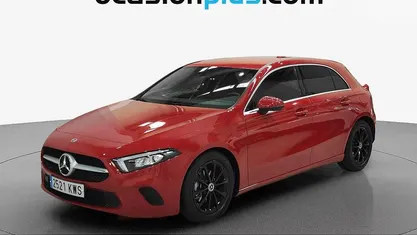 Usado Mercedes A180 116 HP (85 kW) 2019 Vermelho Citadino