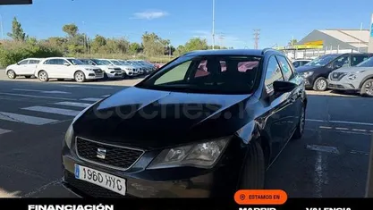 Usado Seat Leon Reference 105 CV (77 kW) 2014 Negro Familiar