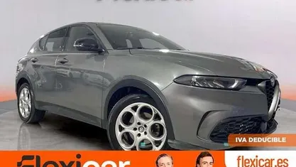 Usado 2023 Alfa Romeo Tonale Sprint SUV | 21.490 € (Precio justo)