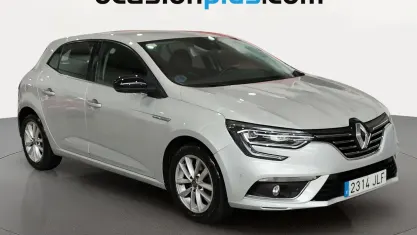 Usado Renault Mégane III Zen 132 CV (97 kW) 2016 Gris plata Utilitario