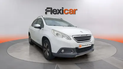 Käytetty Peugeot 2008 Style 82 HP (60 kW) 2016 Valkoinen Katumaasturi