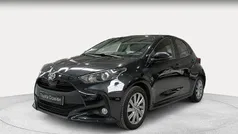 Usado 2024 Toyota Yaris Hybrid Active Berlina | 22.900 € (Precio justo)