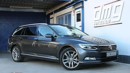 Usado VW Passat Sportline 150 CV (110 kW) 2018 Azul Familiar