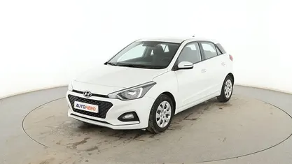 Blanco Usado 2020 Hyundai i20 Berlina | 12.299 € (Precio justo)