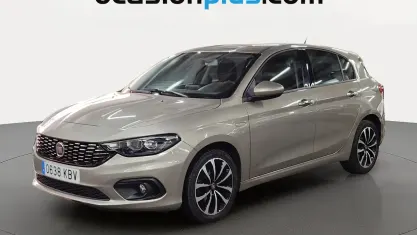 Usado Fiat Tipo Lounge 120 CV (88 kW) 2017 Beige Utilitario