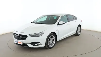 Usado Opel Insignia Innovation 135 CV (99 kW) 2019 Blanco Berlina