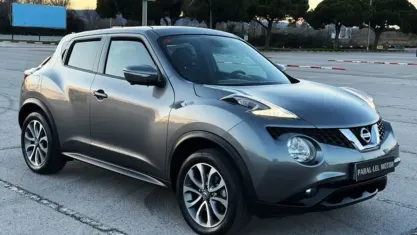 Usado Nissan Juke Tekna 190 CV (139 kW) 2017 Gris / plata SUV