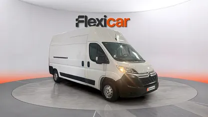 Usado Citroën Jumper 140 CV (102 kW) 2022 Blanco Monovolumen